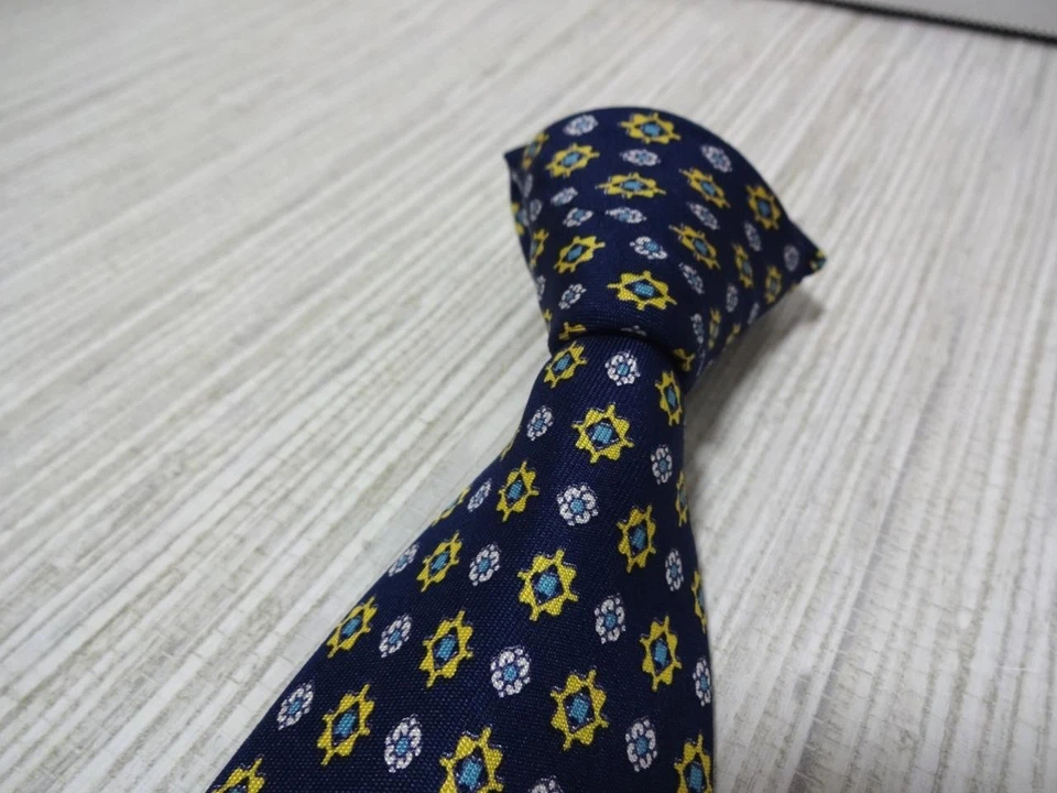 STEFANO RICCI ITALY NAVY BLUE W/GOLD/SILVER MEDALLION FOULARD SILK TIE NEAR MINT - Image 4 of 4