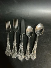 Reed Barton RENAISSANCE Style 5-Piece Place Setting Stainless 18/10 Silverware