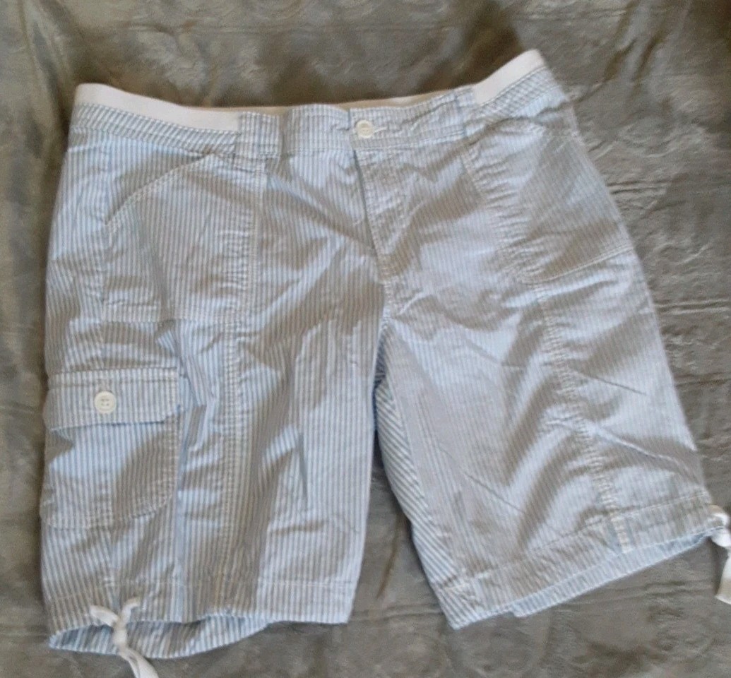 St Johns Bay Blue White Striped Seersucker Cargo Bermuda Shorts Womens Size 14p