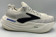 Size 11 Brooks Glycerin Max running shoes in a cream/grey
