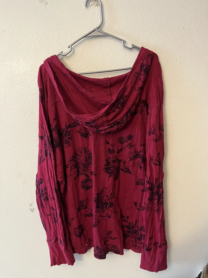 Sudadera con capucha Henley floral granate talla 3X de Calvin Klein para mujer Foto 3 de 4