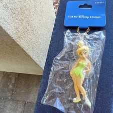 Tokyo Disney Resort Glowing Toy Tinker Bell Fantasy Springs Keychain Badge NEW