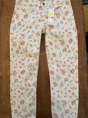 Esprit schicke Capri Hose, weiß mit Blumen, Größe 27/24
