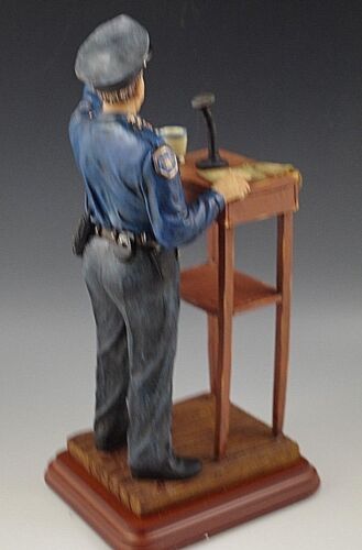 VANMARK MORNING BRIEFING BLUE HATS BRAVERY FIGURINE L.E.1/2372 POLICE DEPARTMENT - Picture 4 of 7