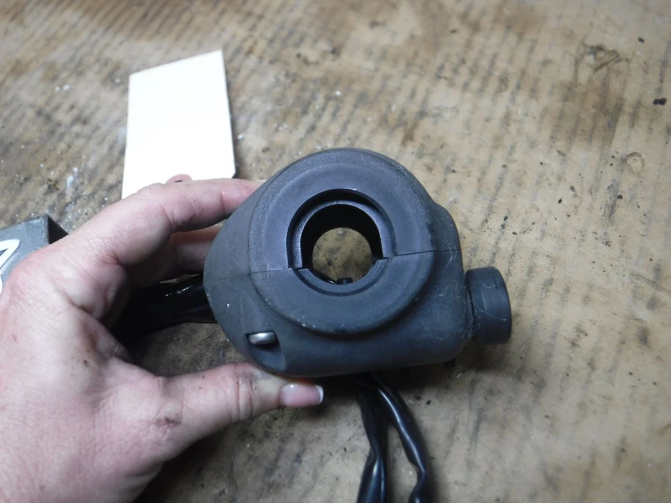 Interruptor de parada de arranque Honda Aquatrax F12 F12X R12X 2002-2007 35013-HW1-671 Foto 3 de 4