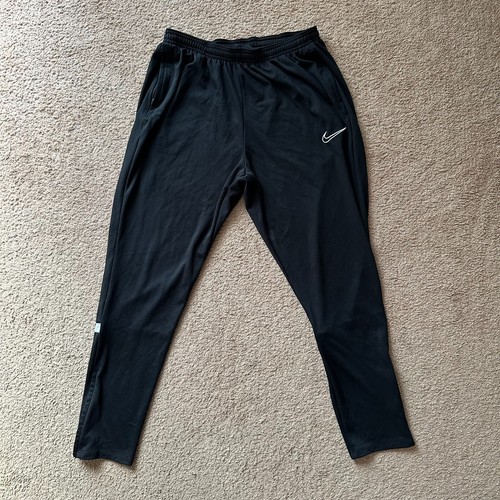 Nike Sweatpants Boys Large 28x29 Tapered Leg Fleece Black Pockets Dri Fit - Picture 2 of 14