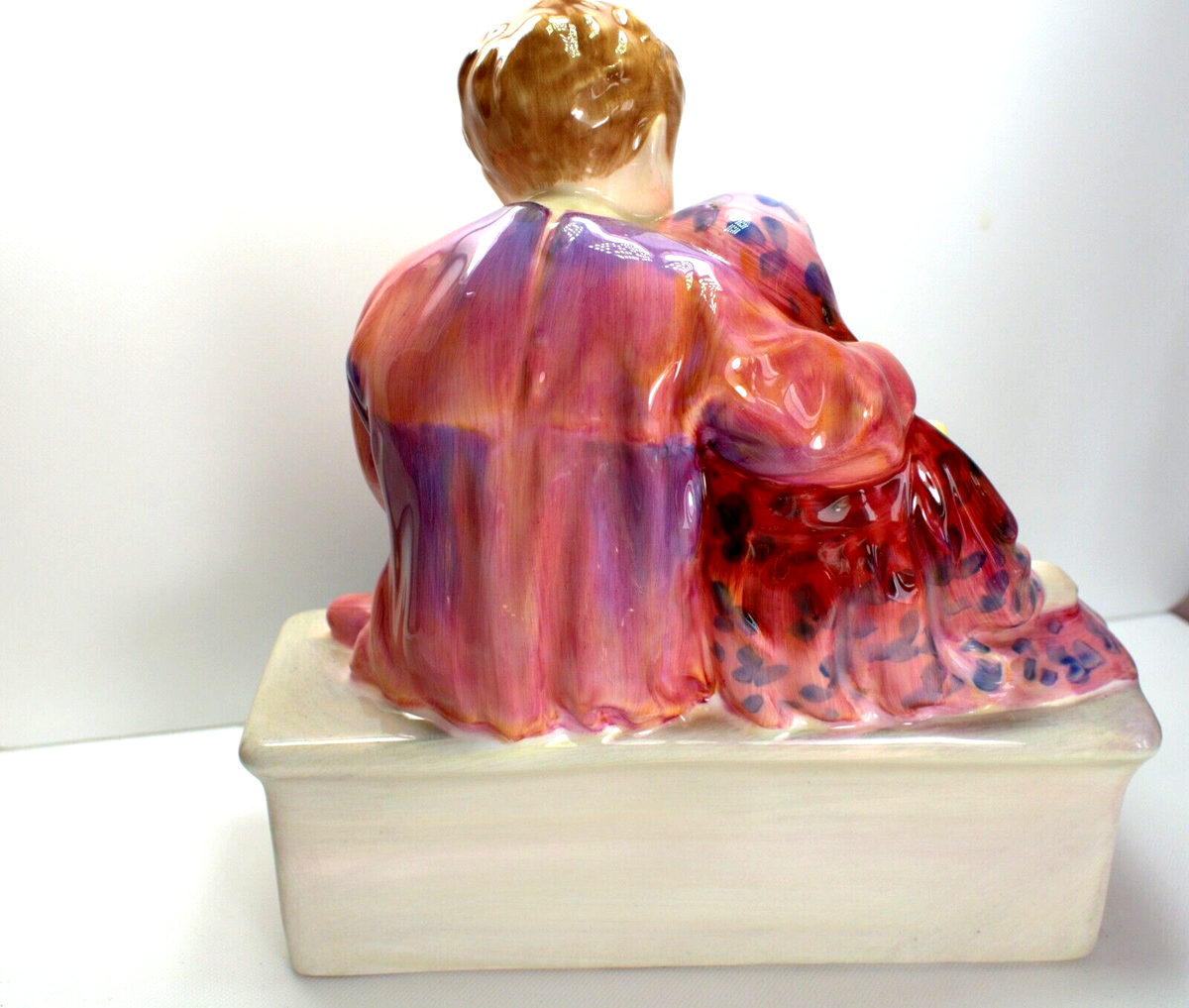 Royal Doulton Figurine Flower Seller's Children HN1342 by Leslie
