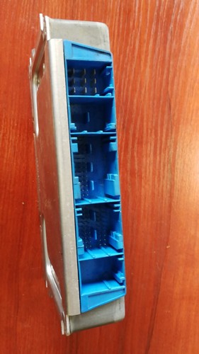 BMW E46 2.0 DIESEL ECU UNIT 7526396 / 96025533 / 5WK33503AN