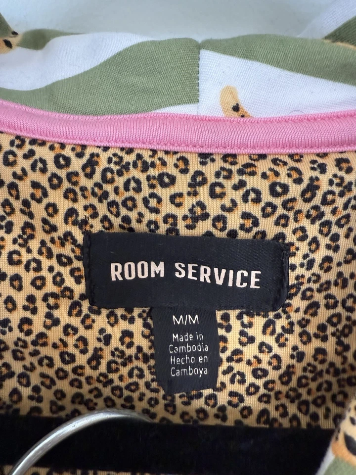 Juego de pijama cuello chal guepardo a rayas para servicio de habitaciones para mujer verde mediano dinero antiguo Foto 4 de 4