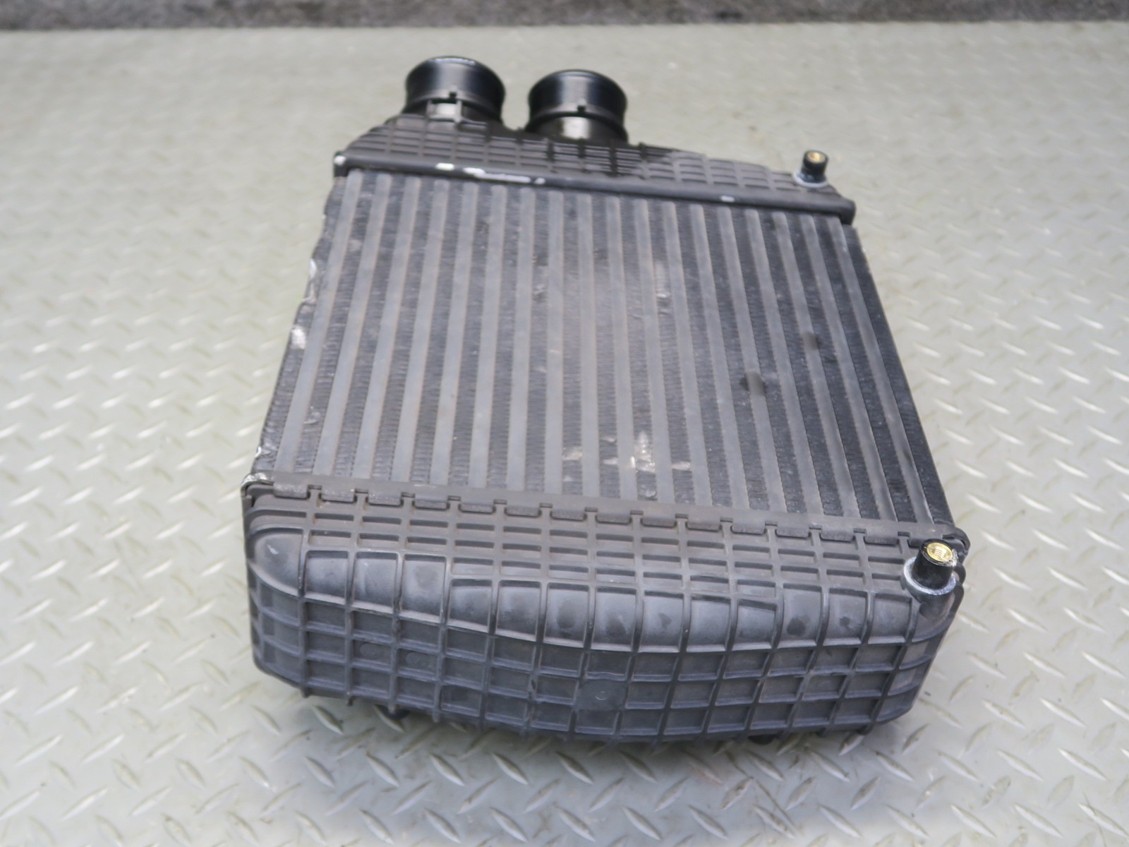 Maserati Ghibli S Q4 2014-2020 Right Intercooler
