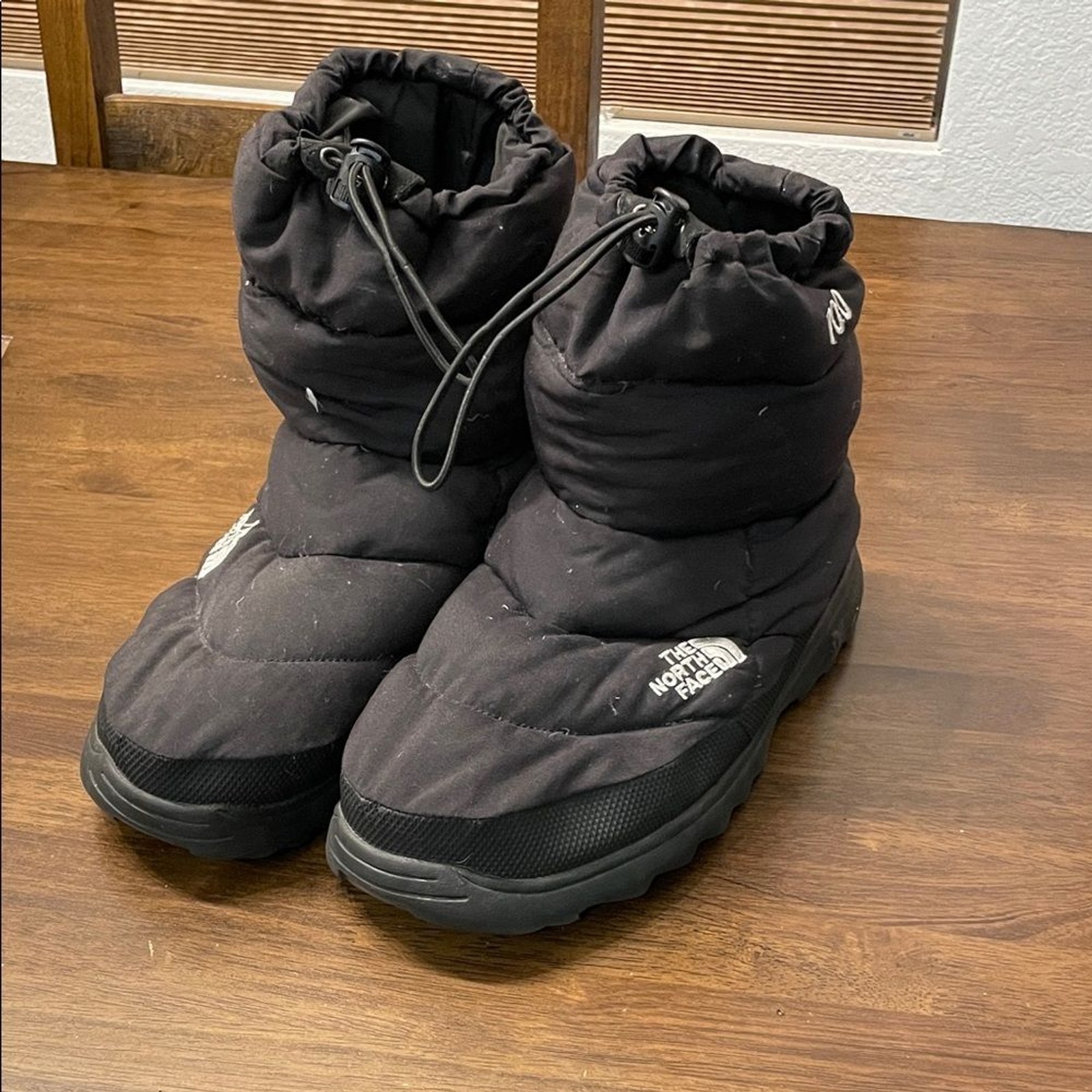 The North Face Black Nuptse 700 Down Puffer Snow Boots Size Men's 10