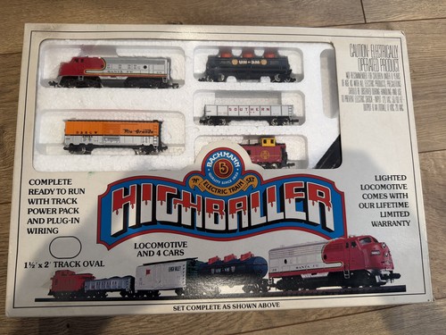 Juego de tren escala N Bachmann 50-4306 Highballer Santa Fe F9 diésel vagón de carga | Condition: Used