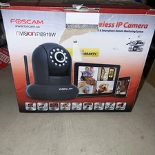 Foscam Model F18910W Wireless IP Security Camera Surveillance