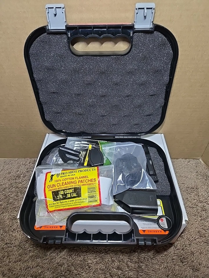 Glock G19 Gen 5 Hard Case with Collimator Sight & Accessories - Image 2 of 4