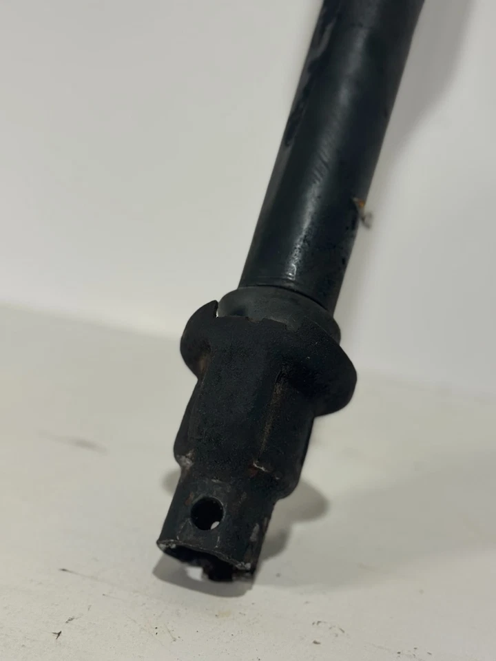 GMC/CHEVY C/K 2500 3500 1988-1994 EJE DE DIRECCIÓN SUBURBANO USADO Foto 3 de 4