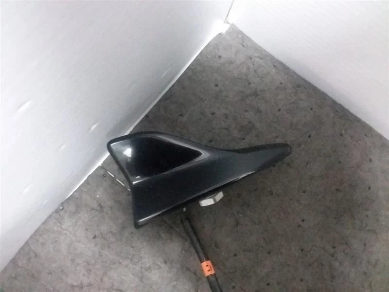 Antena de aleta de tiburón con arnés de cables 2013 2014 2015 Lexus GS350  Foto 3 de 4