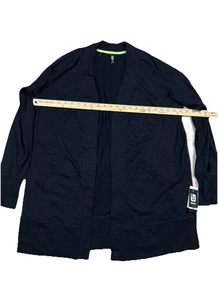 Cárdigan suéter negro ID Ideology para mujer talla grande 1X cómodo flujo frente abierto Foto 3 de 4