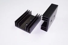 Lot of 2 7-340-2PP-BA CTS Heat Sink Rect. Board Level Dual TO-220 Aluminum 9W 