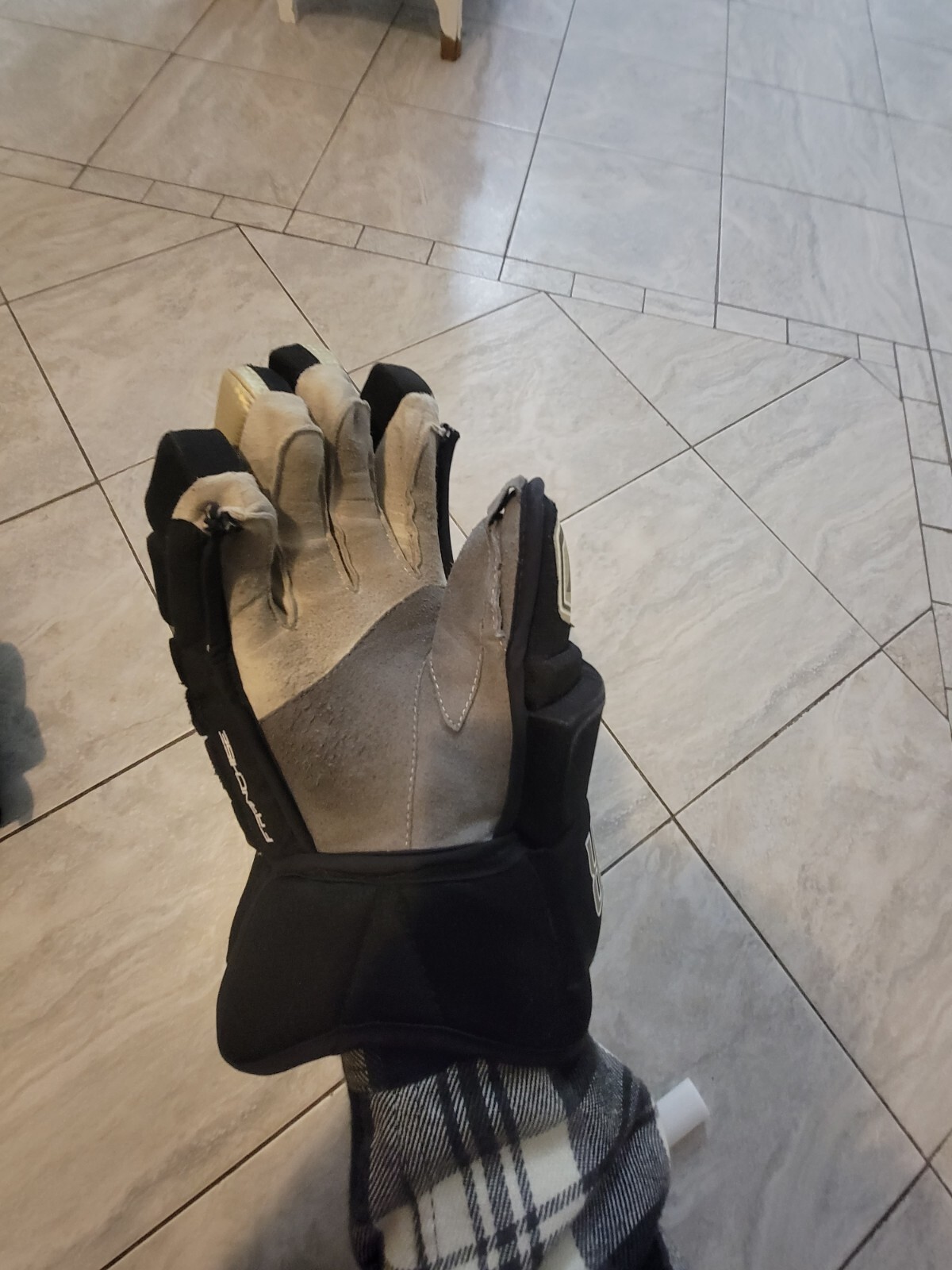 Penguins MIC Warrior Franchise 14" pro stock hockey gloves eBay