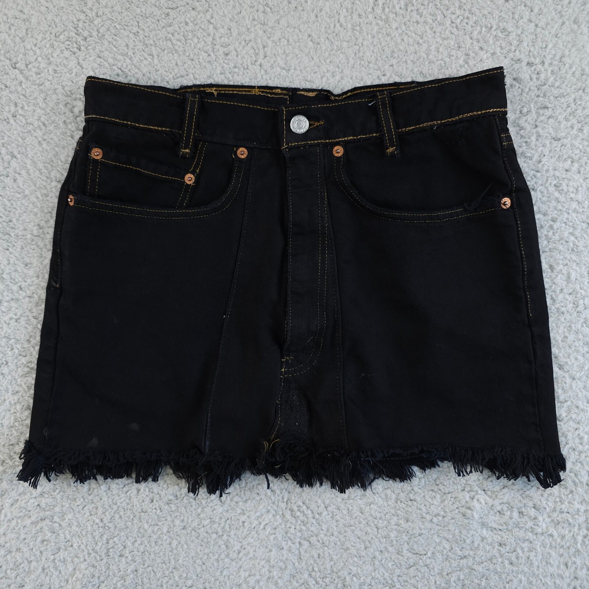Vintage Levis Jean Skirt Womens 30 Black Frayed Raw Hem Mini