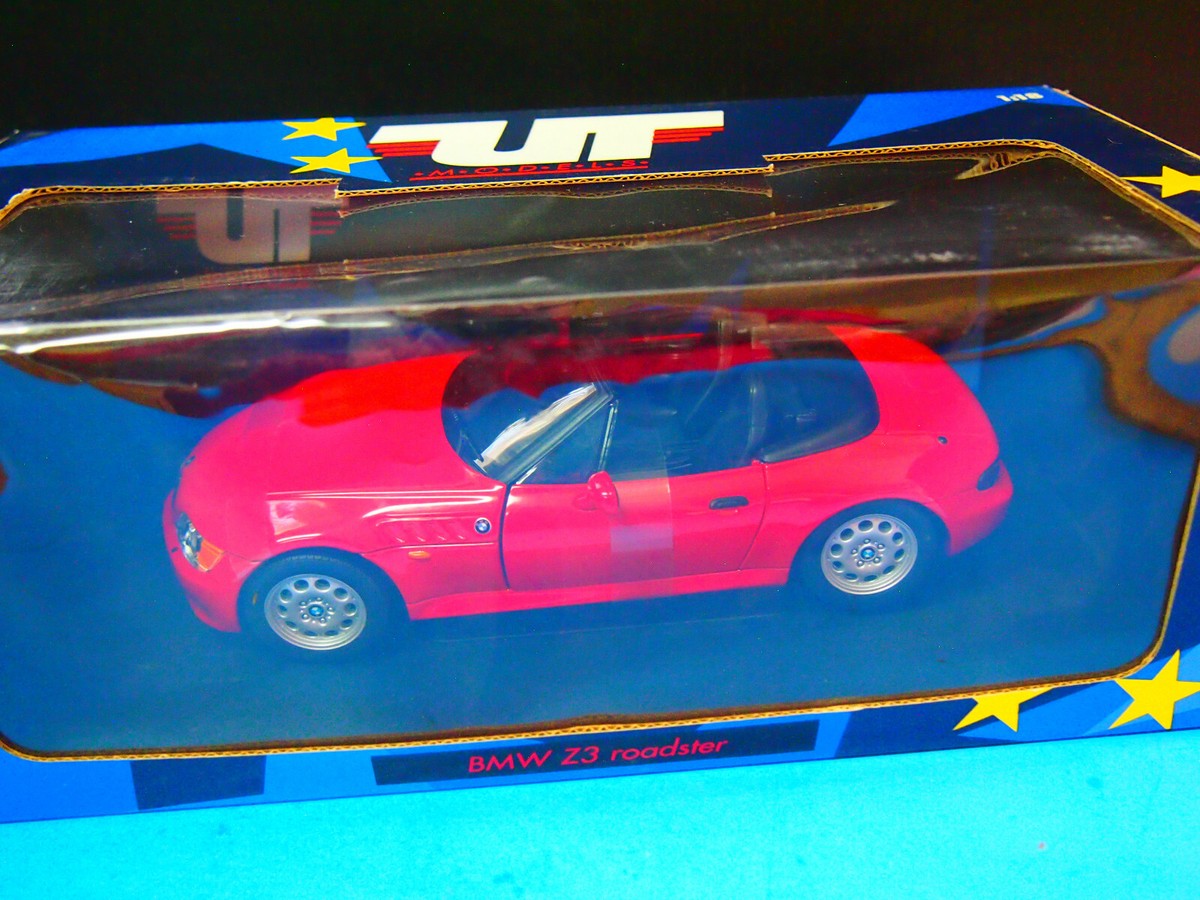 BMW Z3 レッド 1/18UTロードスター UTモデルズ Bmw Z3 Roadster UT Models Red 1/18 - YouTube