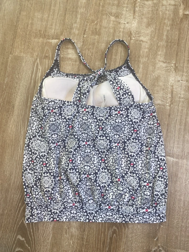 Top Tankini Lands End 6 Petite Blanco Azul Rosa Geométrico Usado en Excelente Condición Foto 2 de 4
