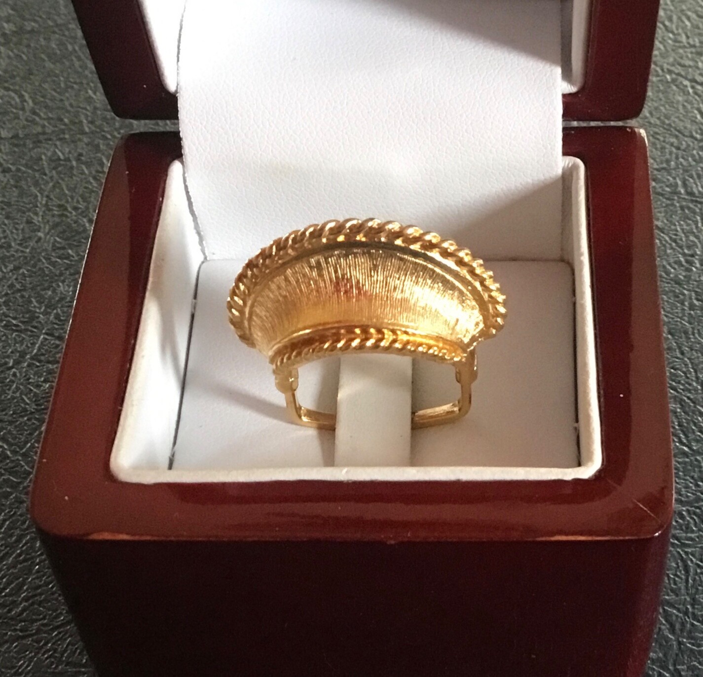 Picture 5 of 15