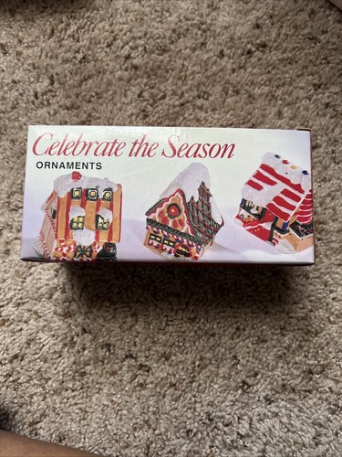 Filenes 1996 Celebrate The Seasons Ornaments Set Of 3 Hand Decorated Ceramic - Picture 5 of 5