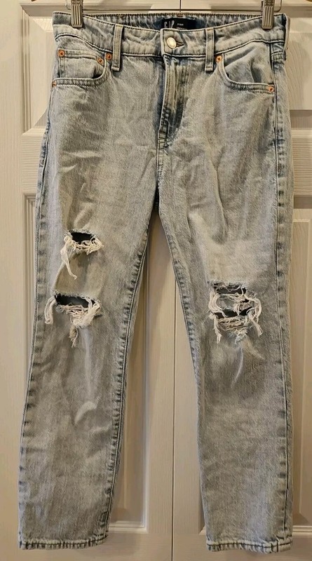 Gap Universal Slim Boyfriend  Women's Size 2/26 R Jean Light Wash Worn Look
