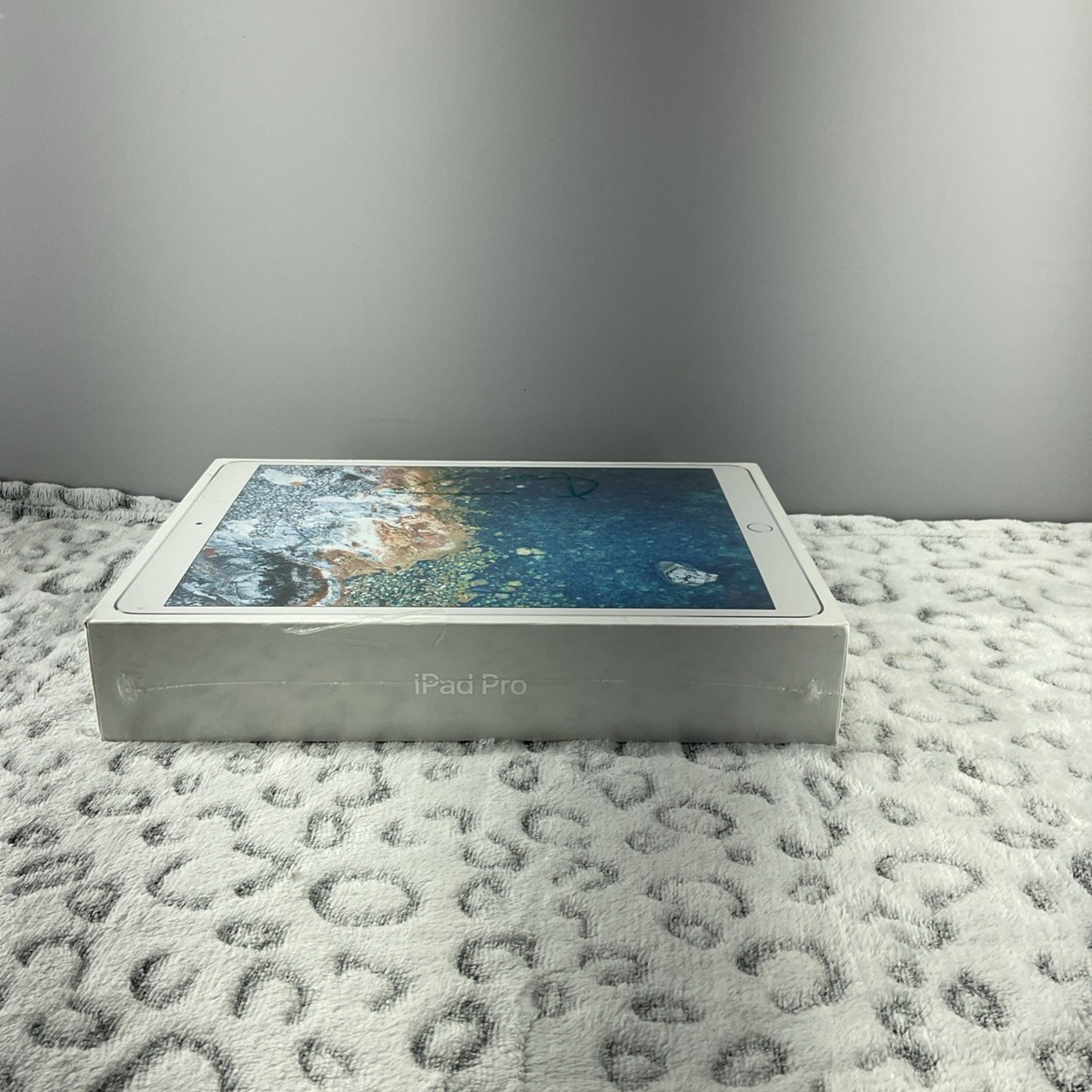 Apple iPad Pro (10.5-inch) A1701 256 GB, Wi-Fi, 10.5 in