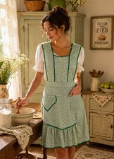 Vintage Cottagecore Floral Apron Green Trim Prairie Farmhouse Granny DD45