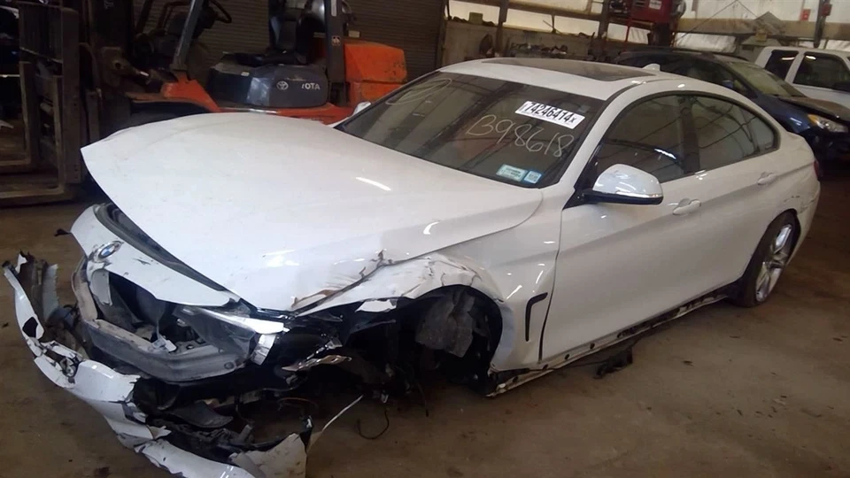 440I BMW  2018 High Mounted Stop Light 6347922 - Image 3 of 4