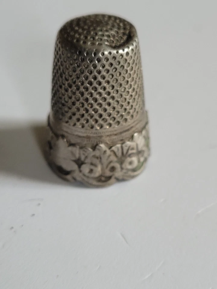 Ancien Dé a coudre de collection N° 6 en ARGENT base décoré , thimble/ fingerhut - Photo 2/4