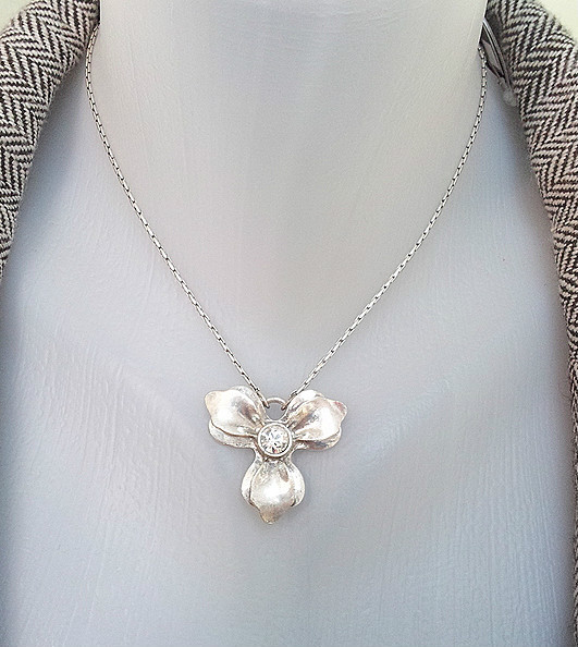 NEW PILGRIM DENMARK CHAIN NECKLACE CLEAR CRYSTAL SILVER LILY
