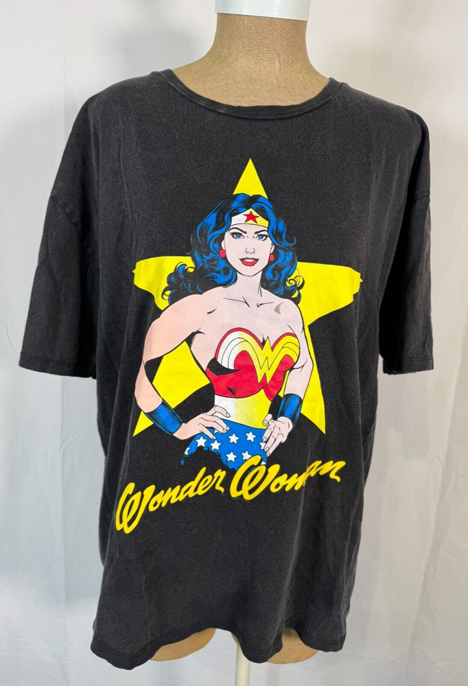 NWT Zara x Wonder Woman Graphic Distressed Black Tee Size XL