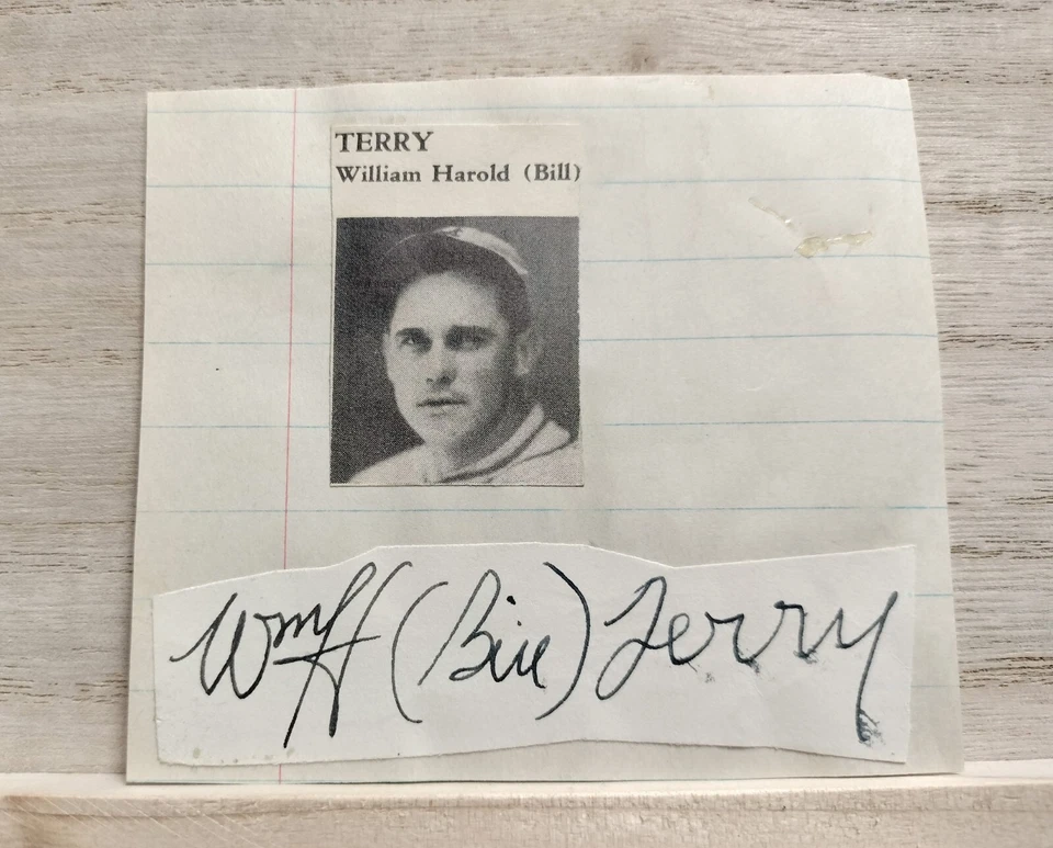 William Harold (Bill) Terry Signed Cut - Image 3 of 4