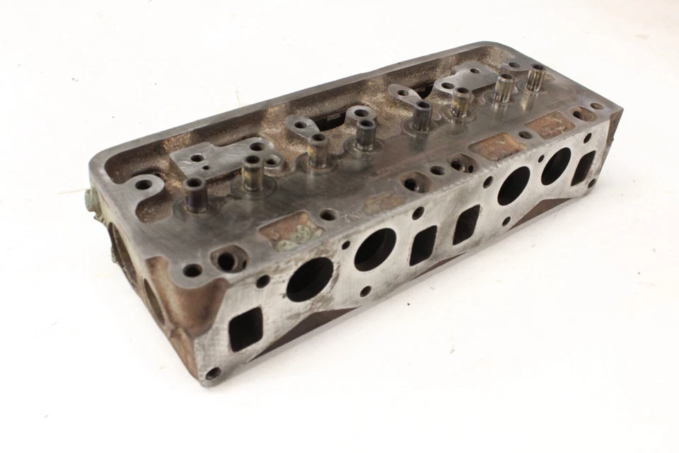 Culata Triumph Spitfire MG Midget 1500 Original OEM TKC2748 MAGNAFLUXED Foto 2 de 4