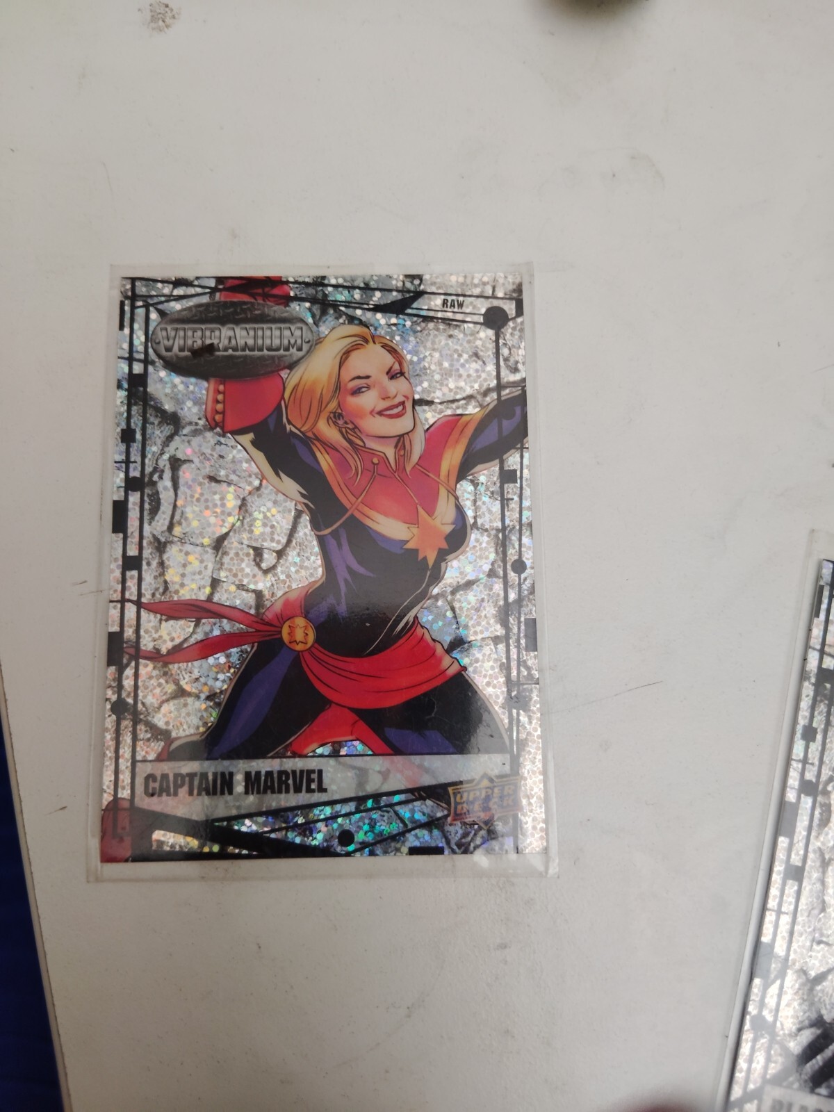Marvel Vibranium 2015 RAW VIBRANIUM PARALLEL BASE Card 2   Captain Marvel