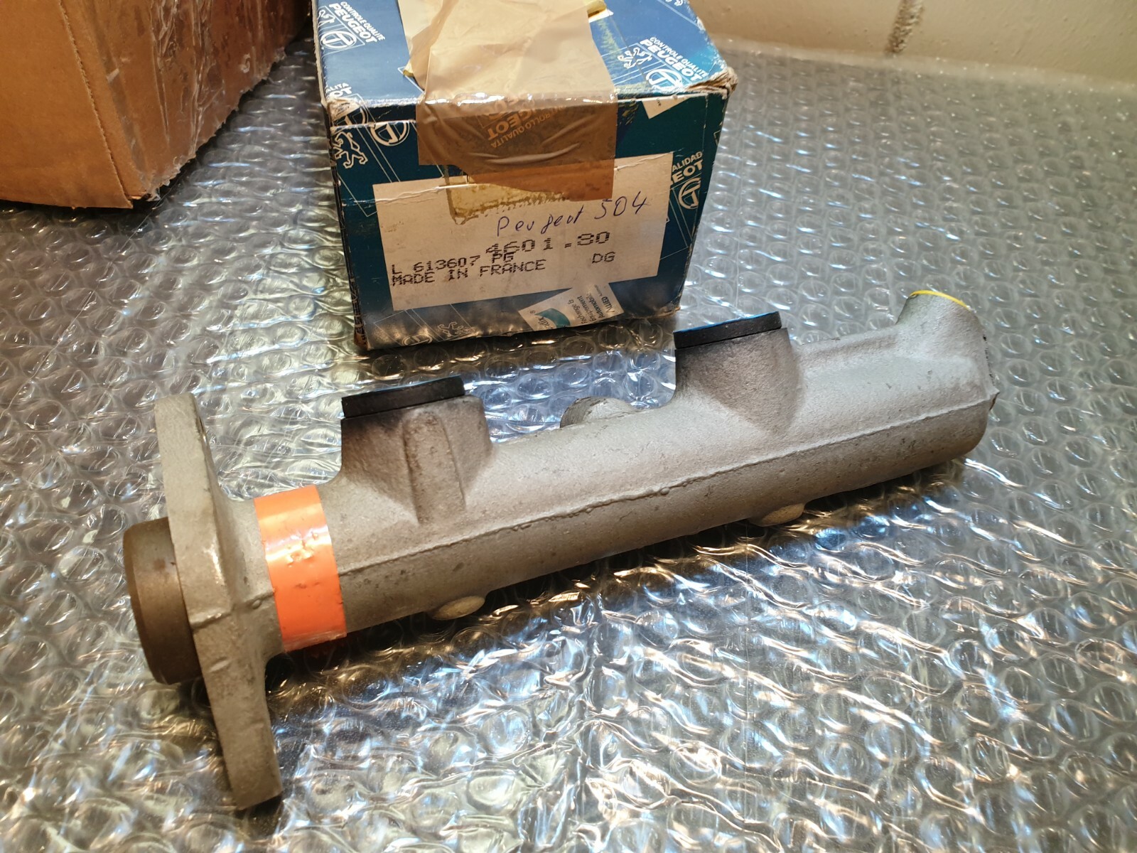 Original Peugeot 504 505 Hauptbremszylinder 460180 4601.80 | eBay