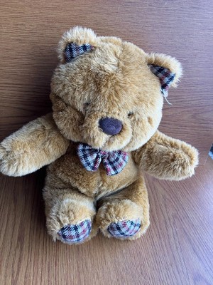 super Stofftier Plüsch Teddybär mit Schottenkaro Füßen/Ohren/Fliege etc, hat kleinen Tee