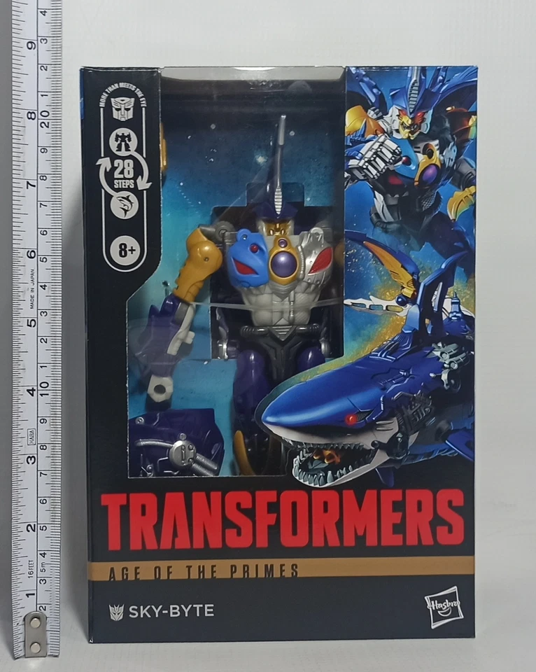HASBRO 2025 TRANSFORMERS AGE OF THE PRIMES VOYAGER CLASS SKY BYTE MISB - Image 2 of 4