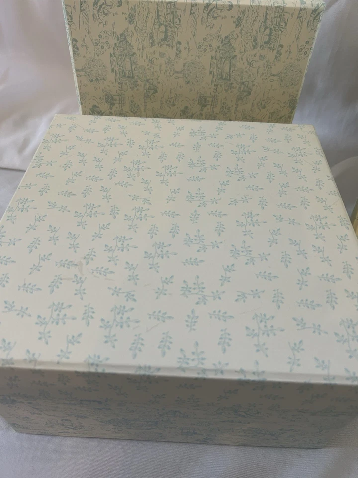 De Colección 3 Cajas Anidación Amy Coe Hush-A-Bye Azul Bebé Niño Almacenamiento Guardería Ducha Regalo Foto 2 de 4