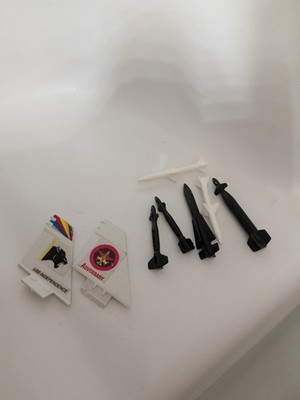 Vintage Hasbro Flying Fighter VMFA-314 Parts Missiles Tail Wings Rare 1989