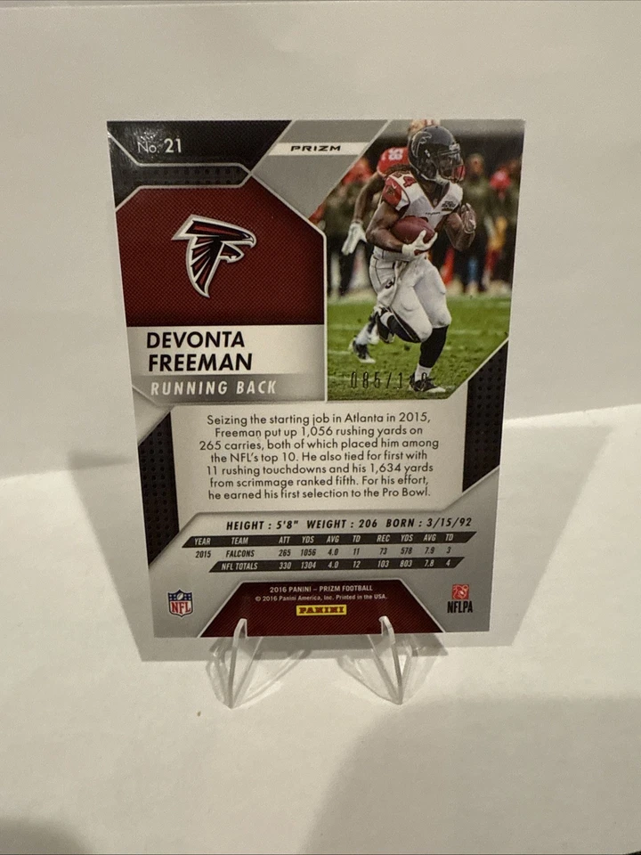2016 Panini Prizm Prizms Silver Wave #21 Devonta Freeman /149 Falcons - Image 2 of 2