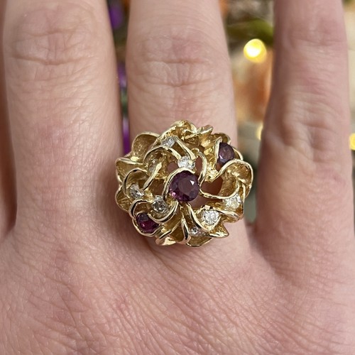 14k Yellow Gold Vintage Ladies Natural Ruby Diamond Cluster Cocktail Ring 7.75 - Picture 9 of 11