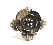 SATYA Sterling Silver Large Flower Ring, Size 7