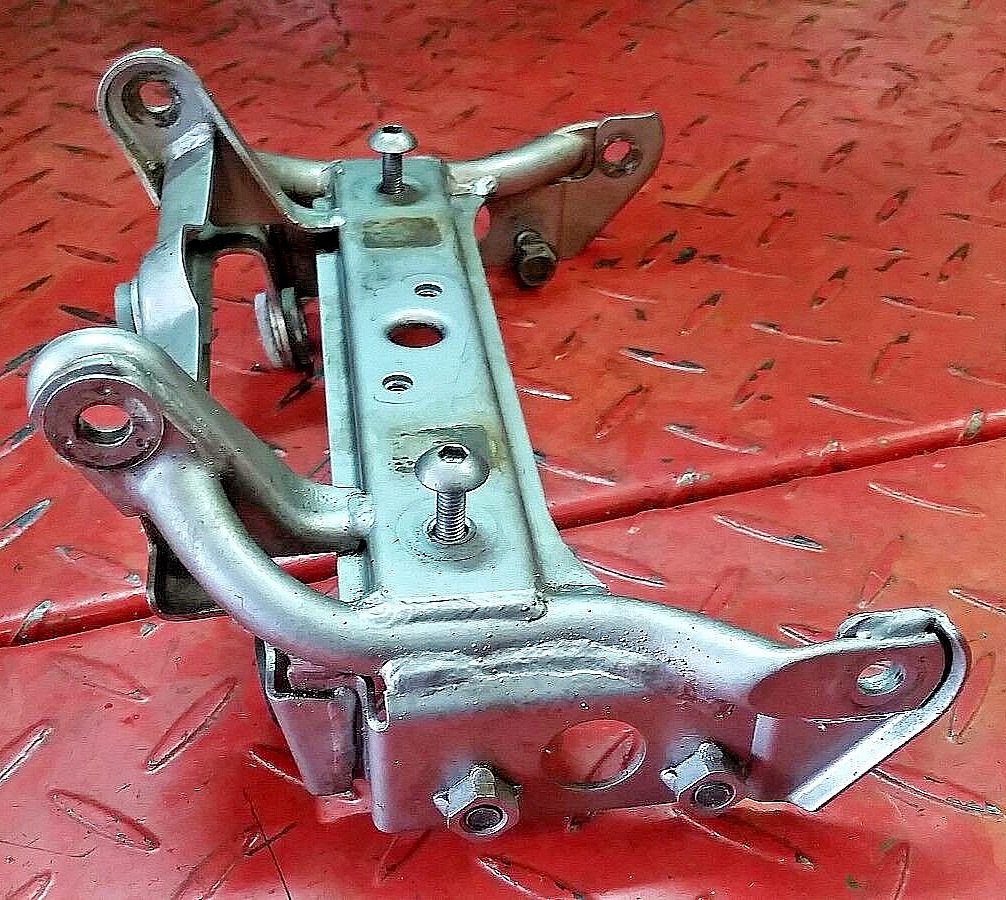 96 97 98 Kawasaki ZX7R Tail Light Bracket Subframe Rear Center OEM