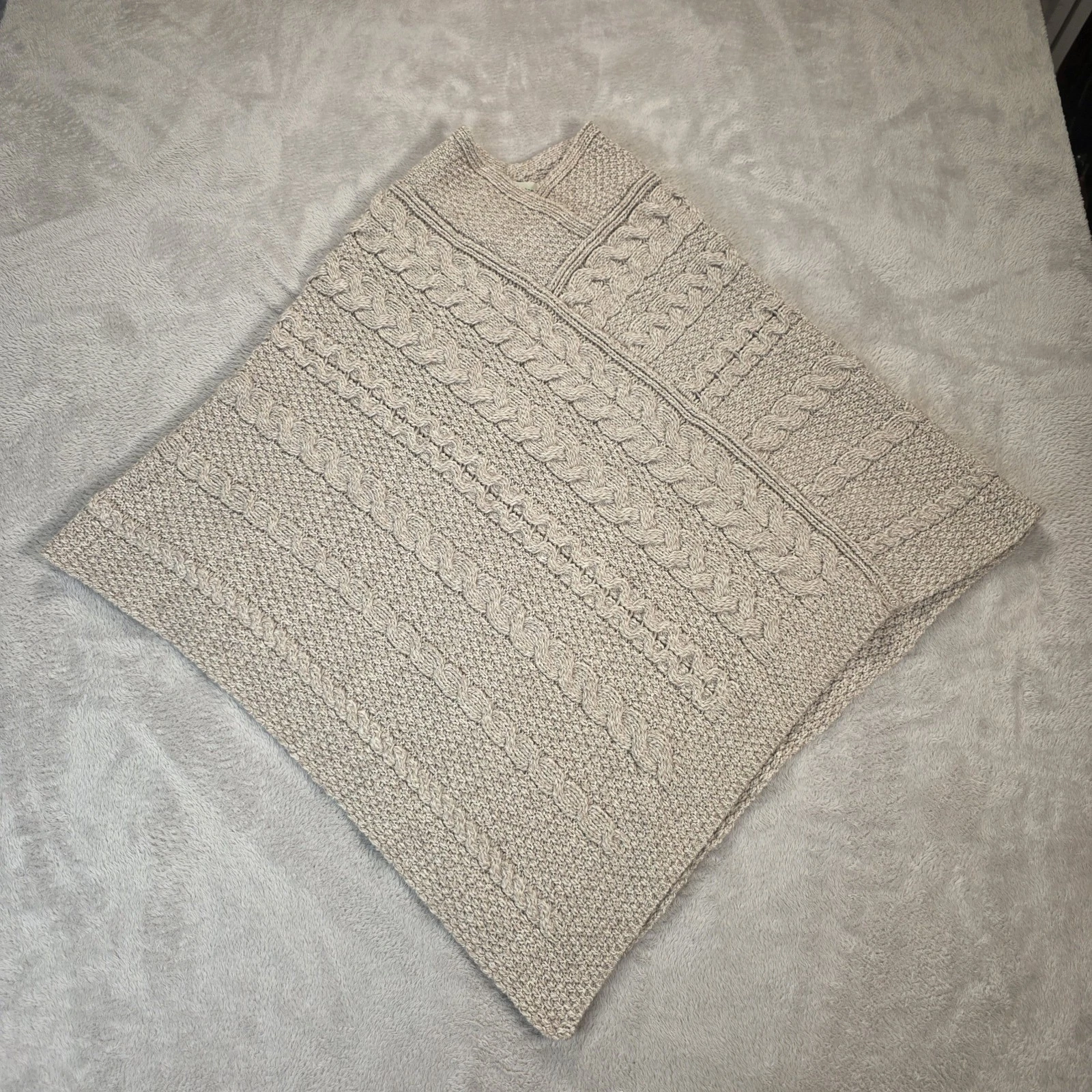 Aran Crafts Sweater Womens L/XL Merino Wool Cable Knit Cape Fisherman Poncho