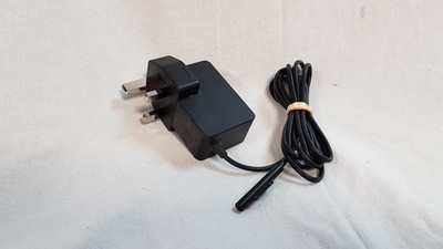 Microsoft 1736 Original Original Surface 24W Netzteil UK Stecker