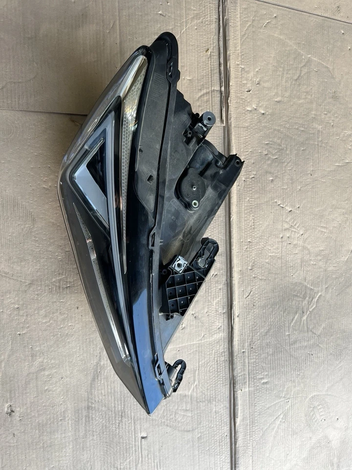 Seat Leon LED Scheinwerfer rechts 5FB941008G 90188326 - Bild 4 von 4